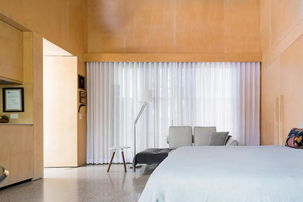 Buhwi Bira Byron Bay - Studio Apartment