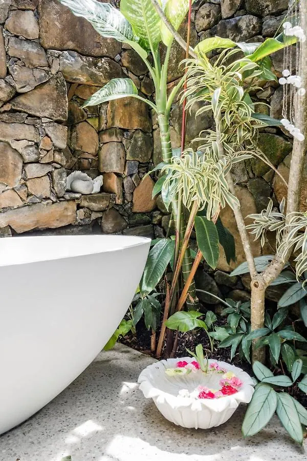 Buhwi Bira Byron Bay - Studio Apartment