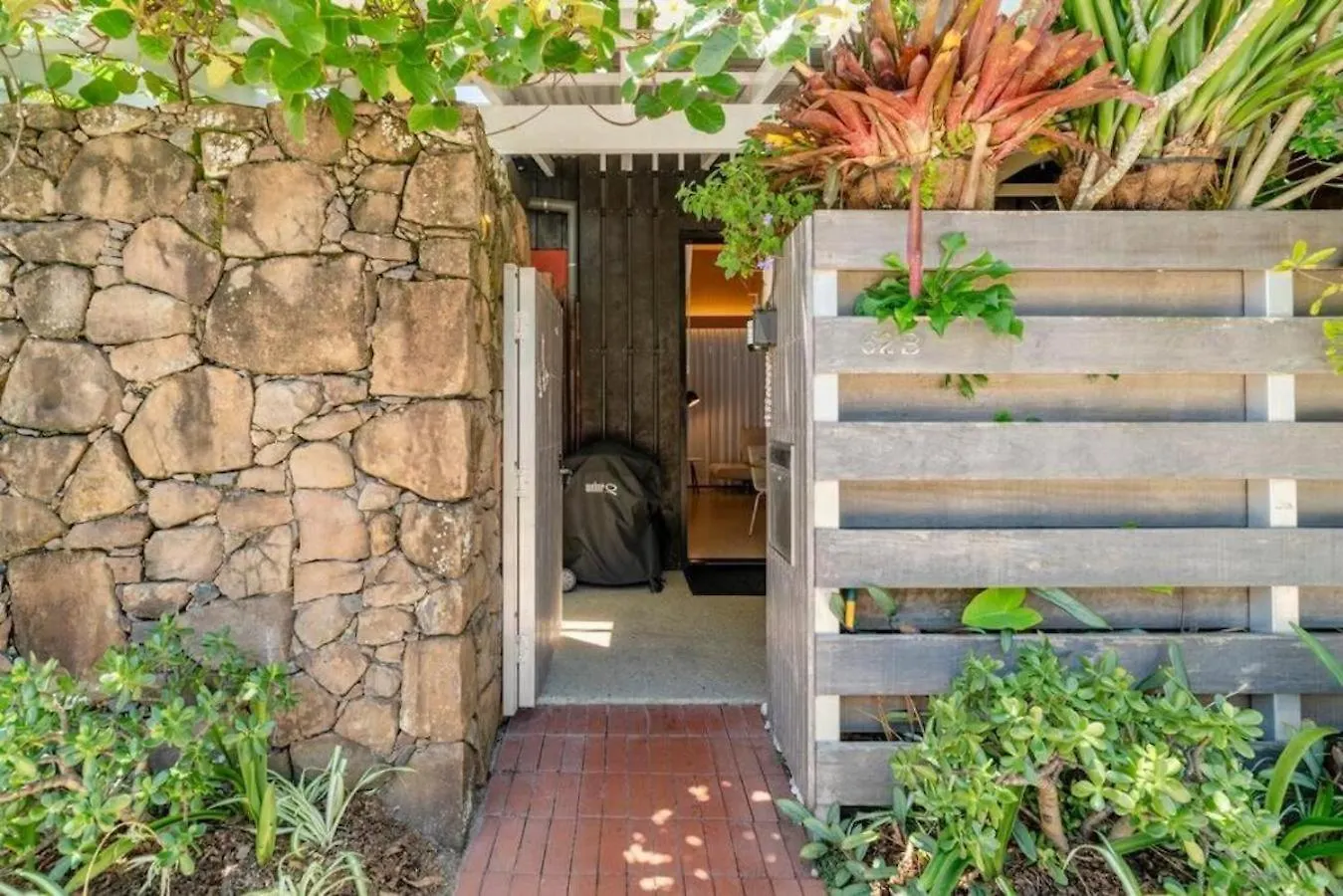 Buhwi Bira Byron Bay - Studio Apartment 0*,